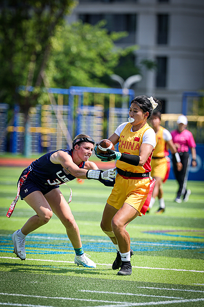 南京开户配资 世运会｜腰旗橄榄球令这群普通运动爱好者圆梦国际大赛，现在她们瞄准奥运资格